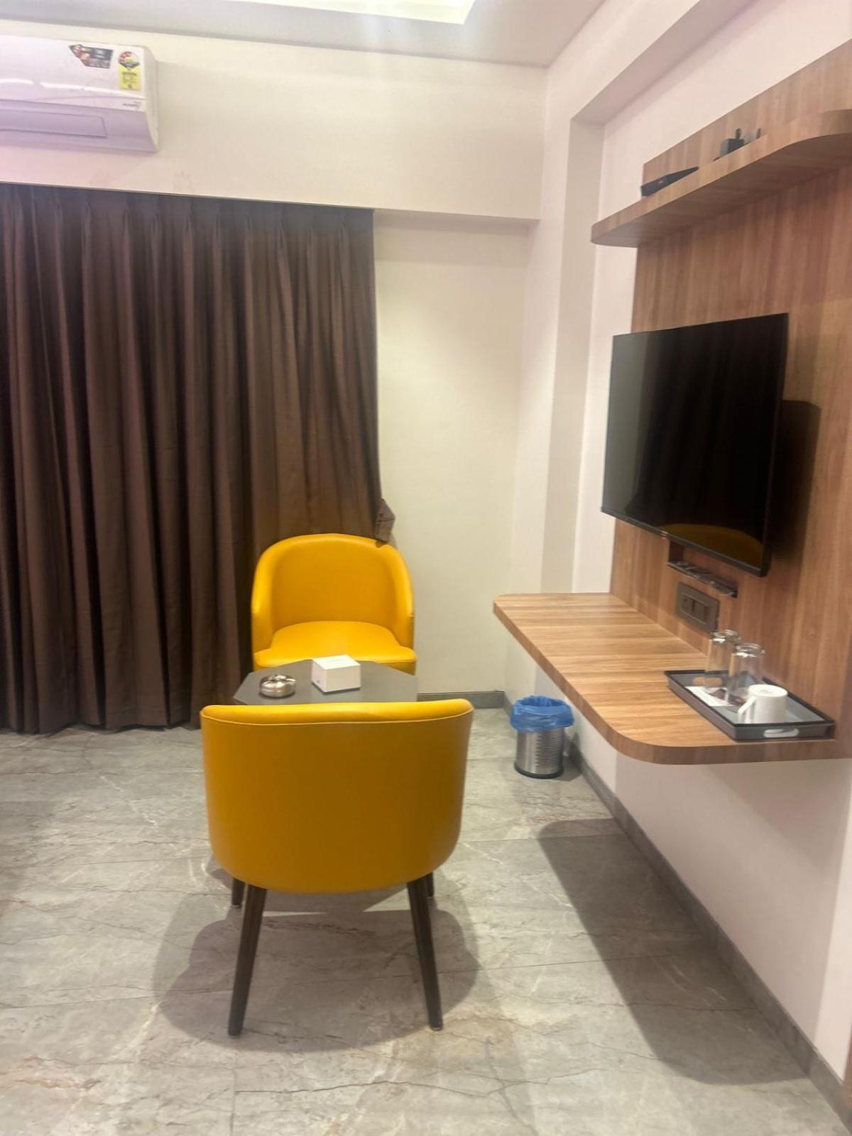 Hotel Aura Inn Airoli ,Digha Navi Mumbai Extérieur photo
