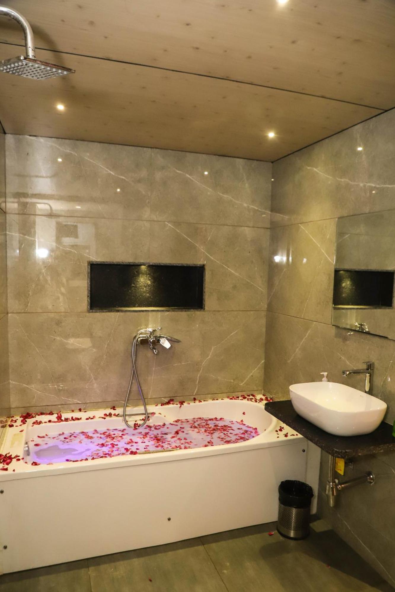 Hotel Aura Inn Airoli ,Digha Navi Mumbai Extérieur photo