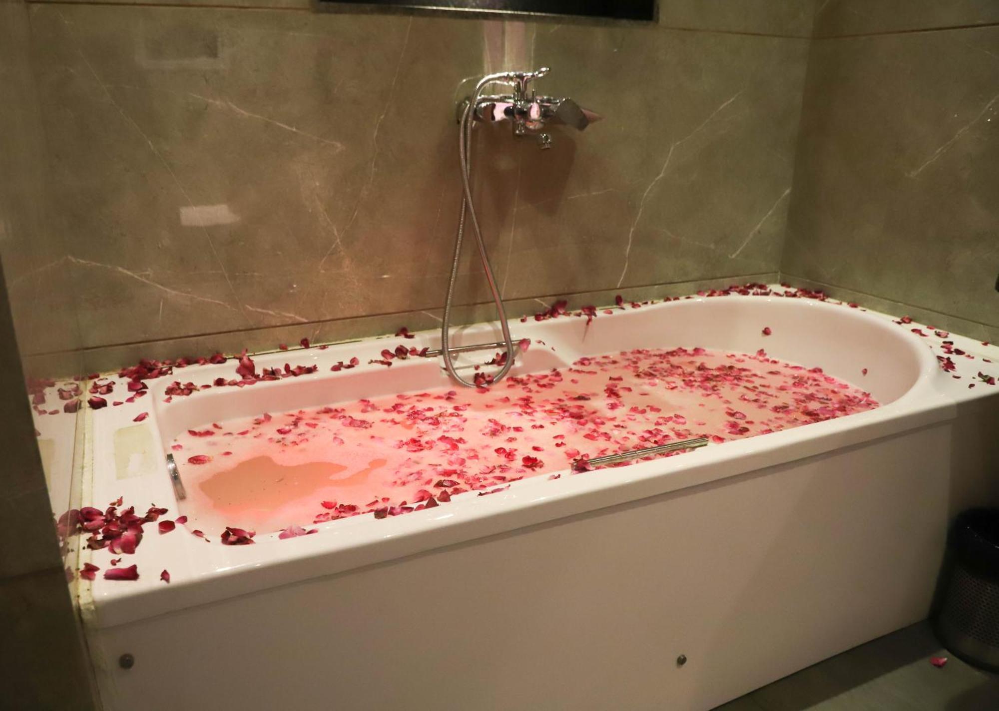 Hotel Aura Inn Airoli ,Digha Navi Mumbai Extérieur photo